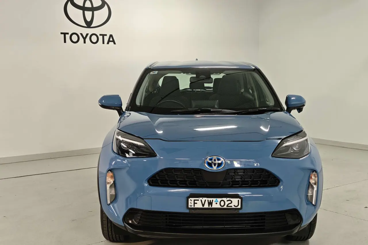 2023 Toyota Yaris Cross Gallery Image 2