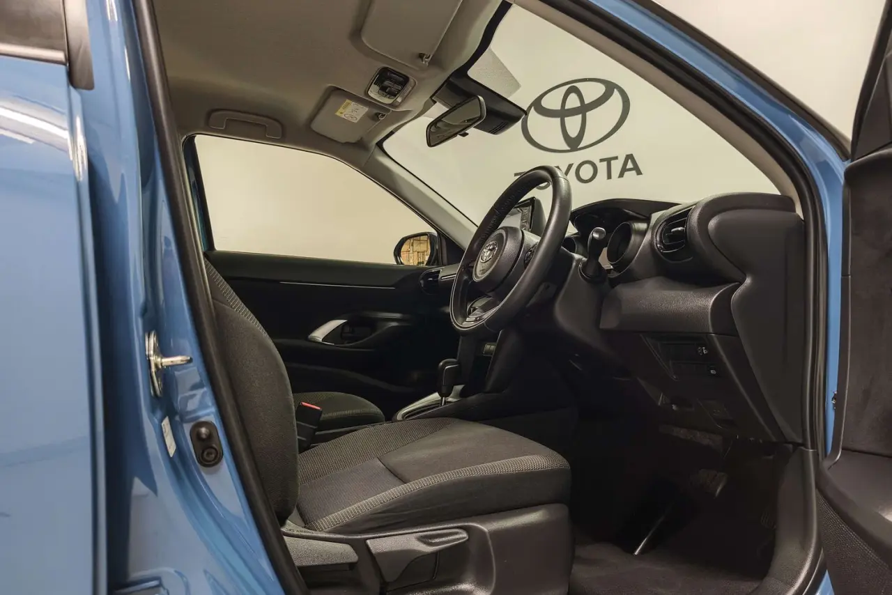 2023 Toyota Yaris Cross Gallery Image 21