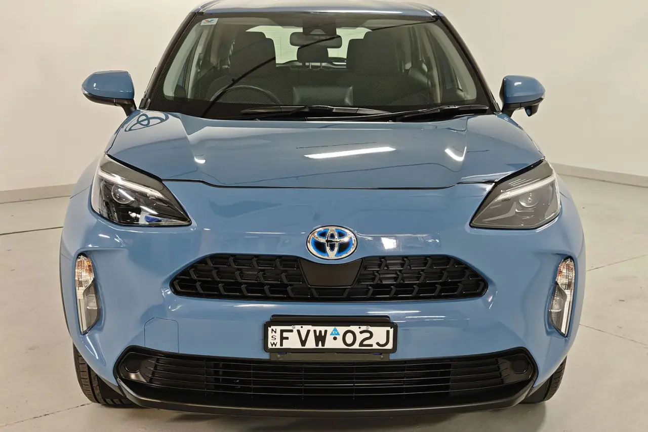 2023 Toyota Yaris Cross Gallery Image 3