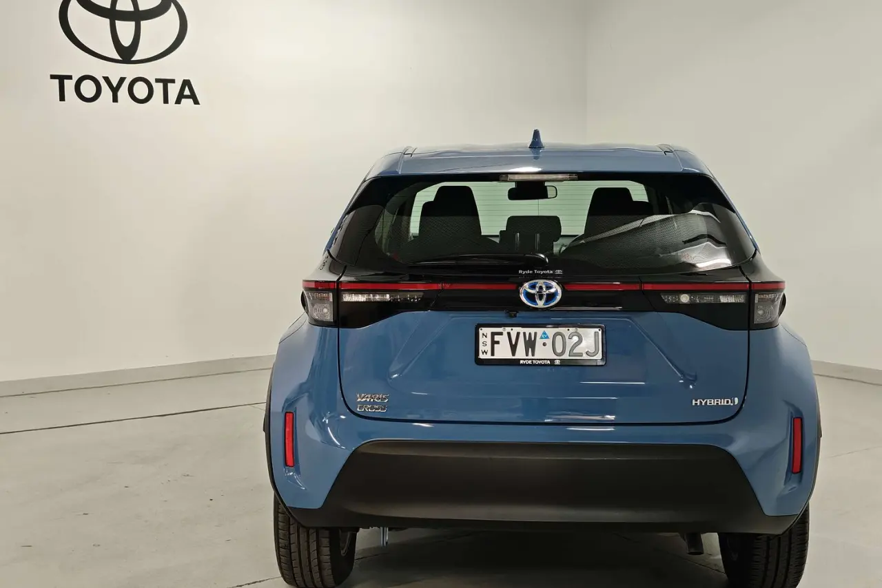 2023 Toyota Yaris Cross Gallery Image 7