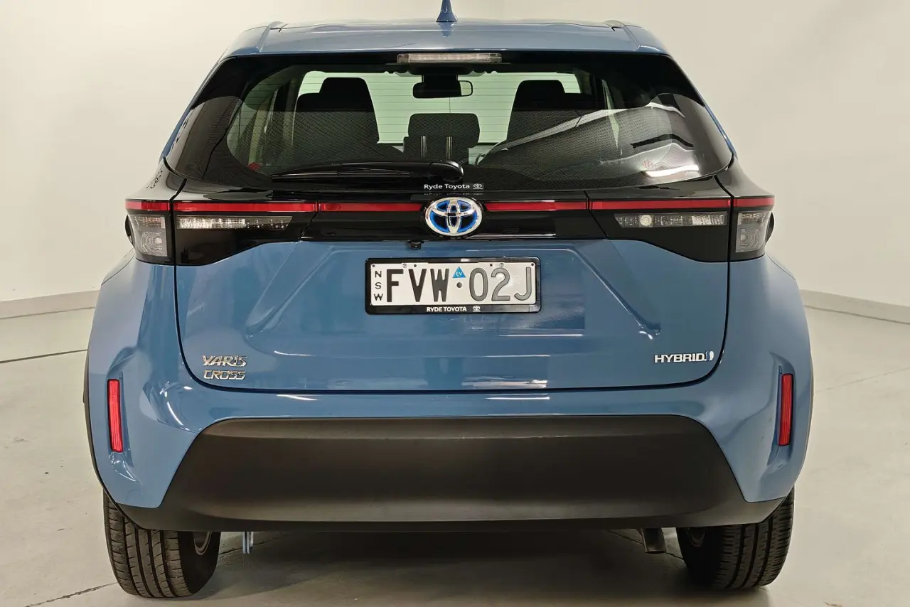 2023 Toyota Yaris Cross Gallery Image 8