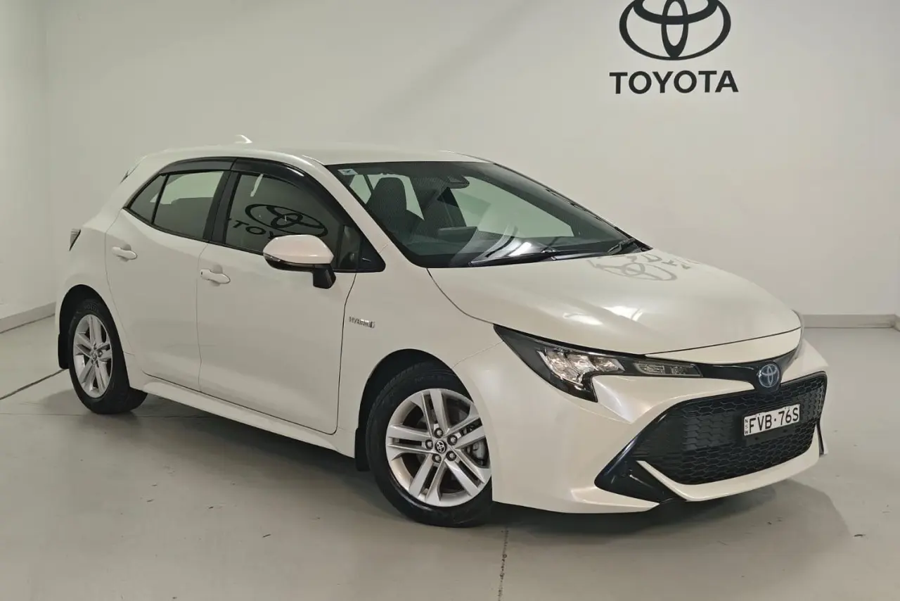 2018 Toyota Corolla Gallery Image 1