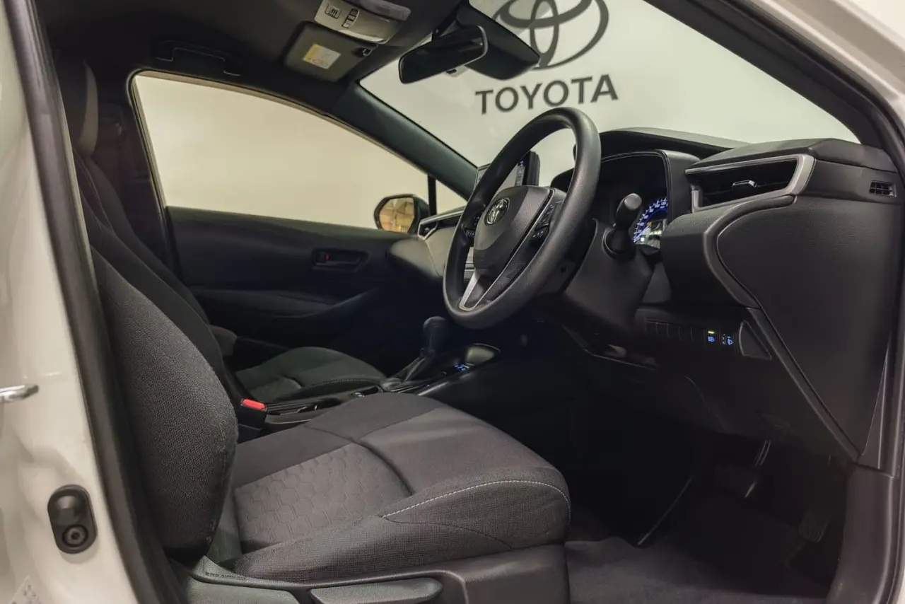 2018 Toyota Corolla Gallery Image 10