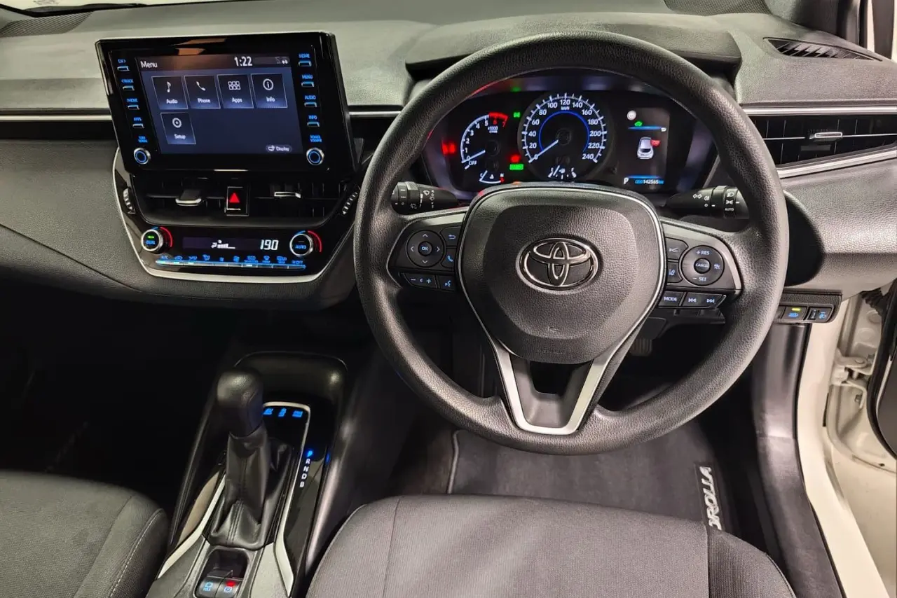 2018 Toyota Corolla Gallery Image 17