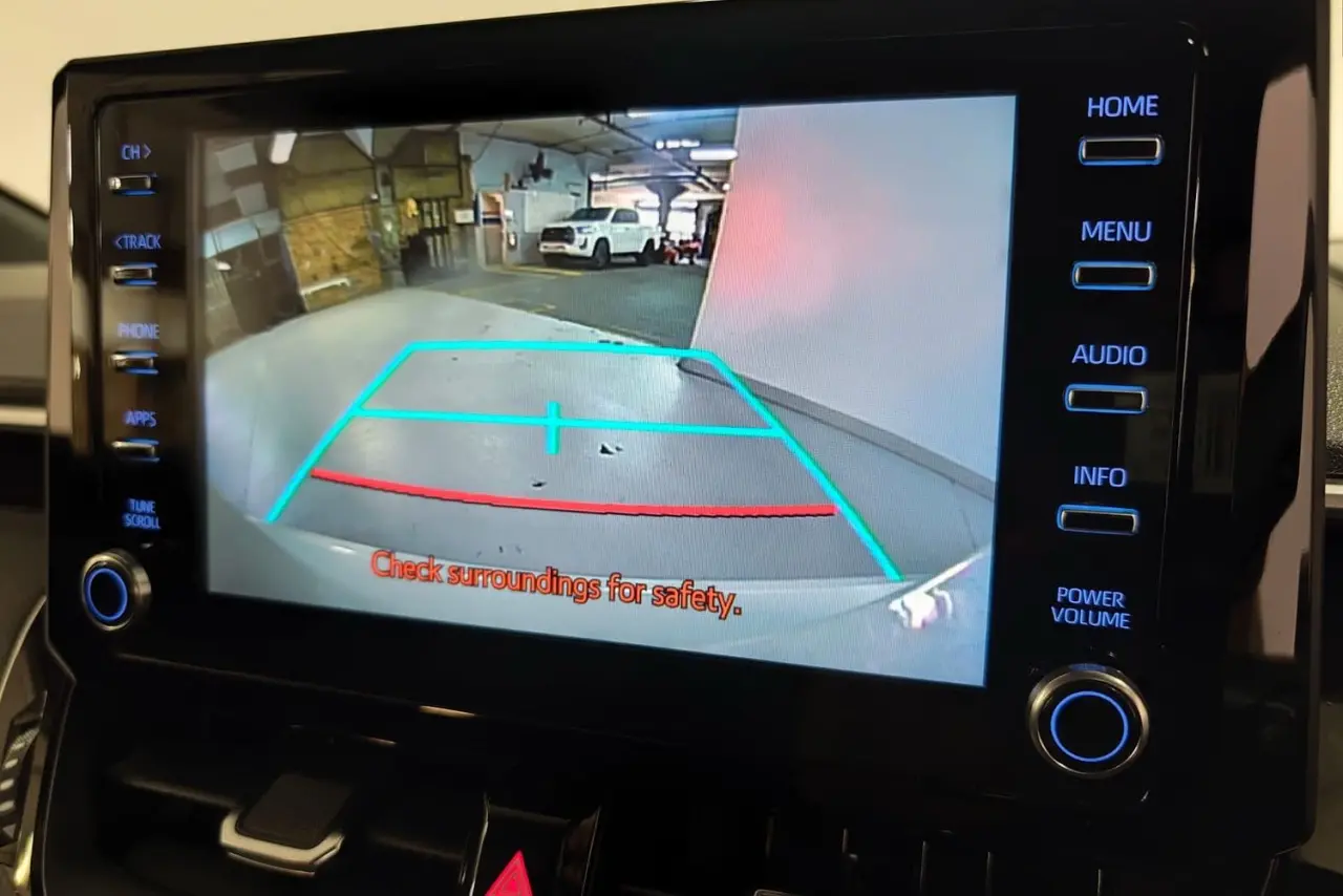 2018 Toyota Corolla Gallery Image 20