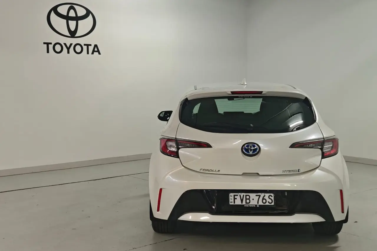 2018 Toyota Corolla Gallery Image 7