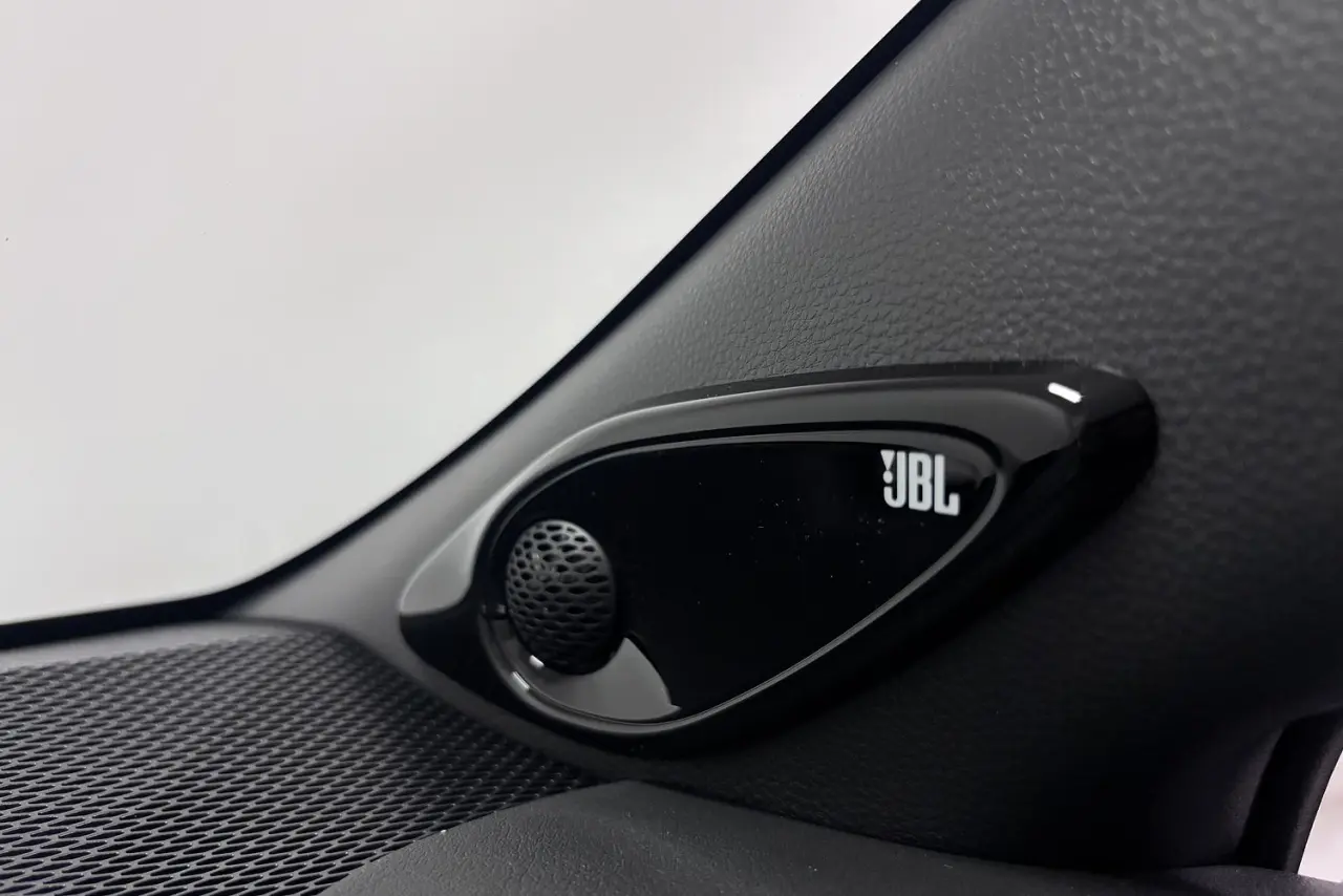 2025 Toyota Corolla Gallery Image 19