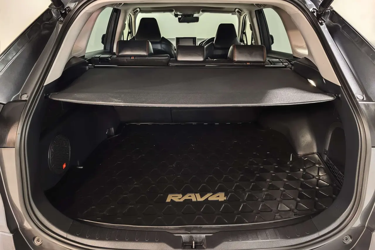 2022 Toyota RAV4 Gallery Image 12