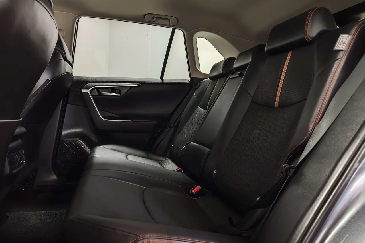 2022 Toyota RAV4 Gallery Image 14