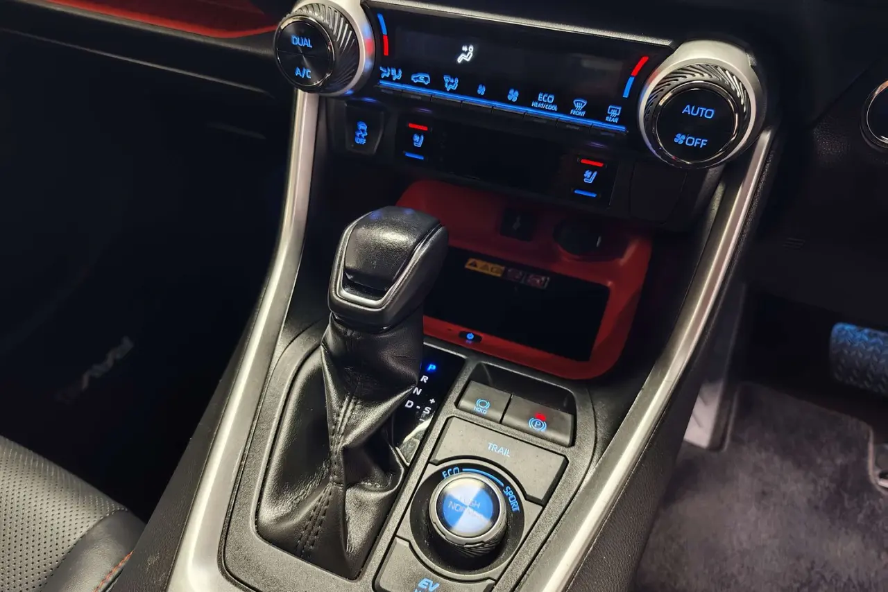 2022 Toyota RAV4 Gallery Image 20