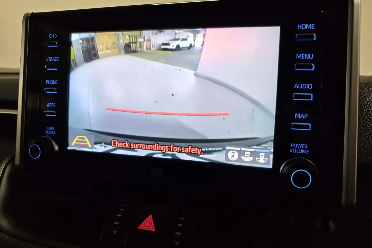 2022 Toyota RAV4 Gallery Image 21