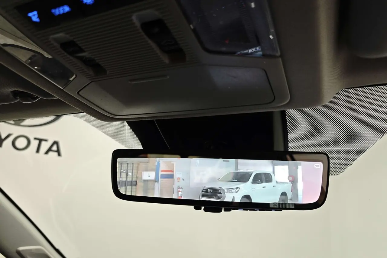 2022 Toyota RAV4 Gallery Image 22