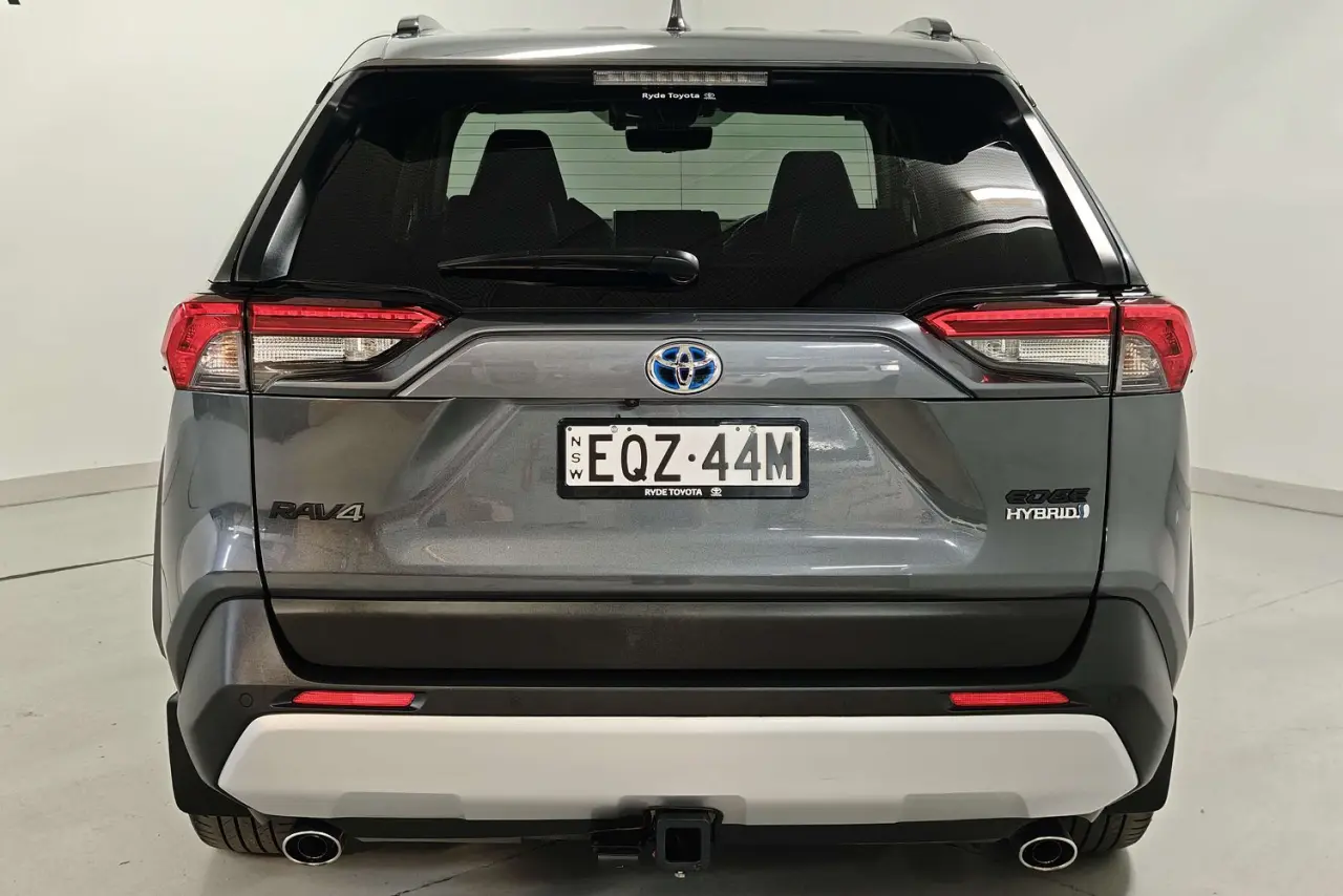 2022 Toyota RAV4 Gallery Image 8