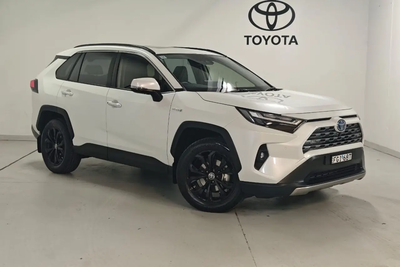 2024 Toyota RAV4 Gallery Image 1