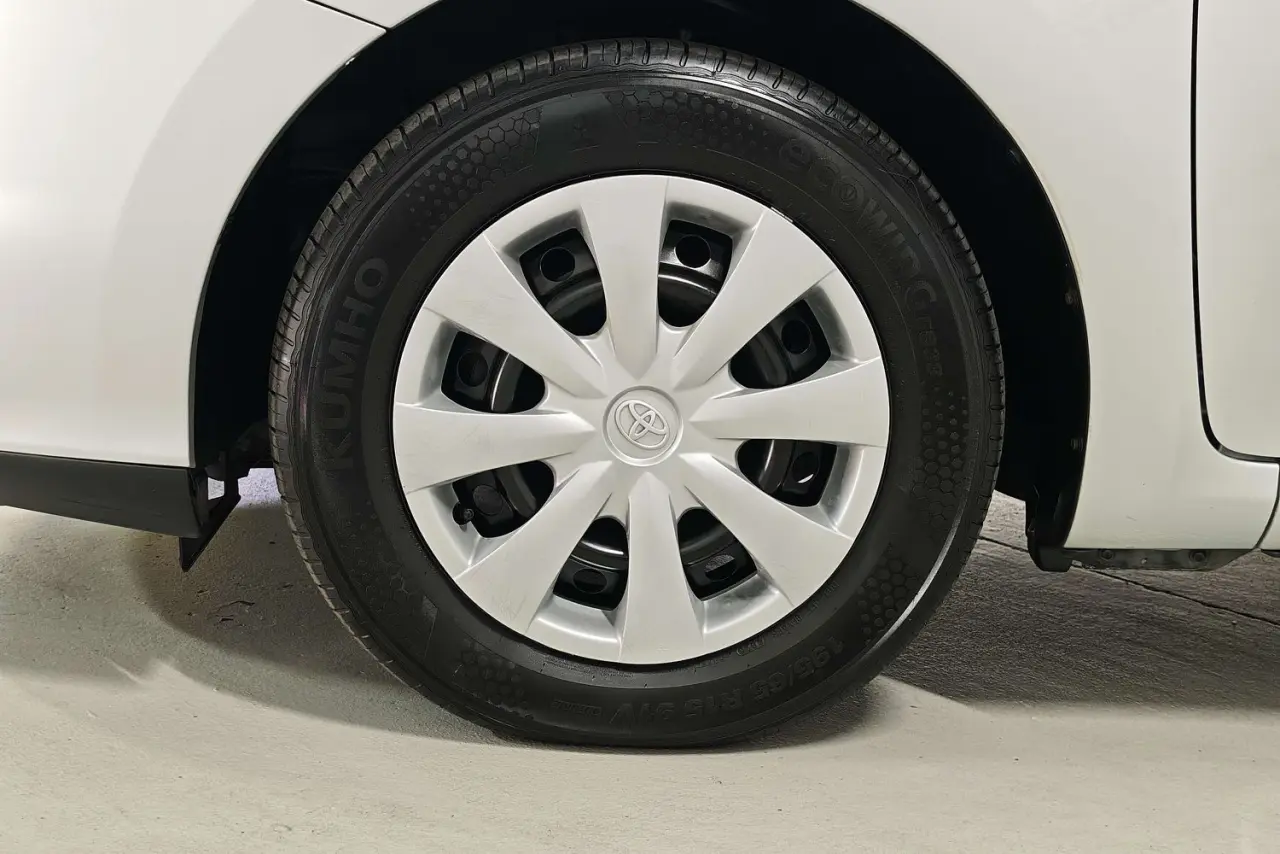 2011 Toyota Corolla Gallery Image 5