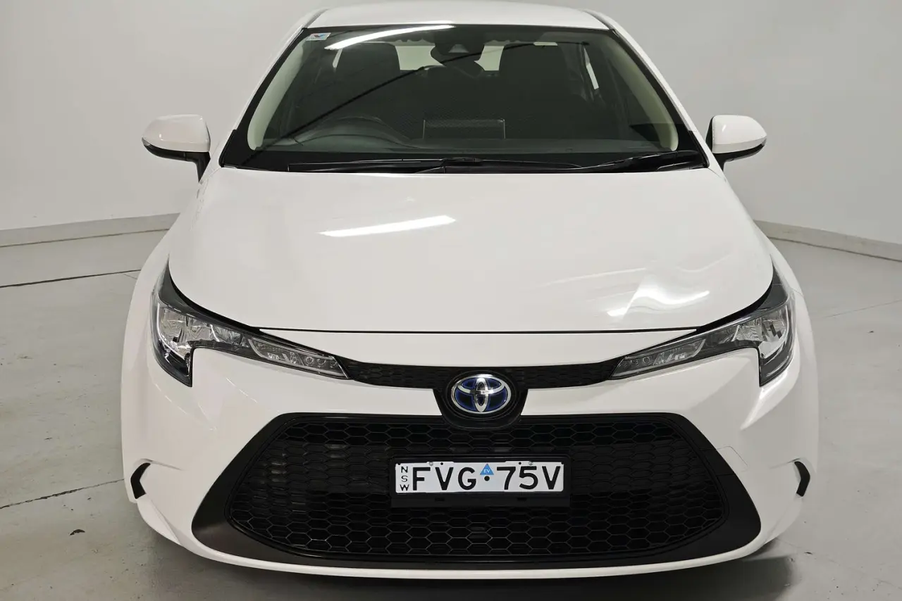 2021 Toyota Corolla Gallery Image 3