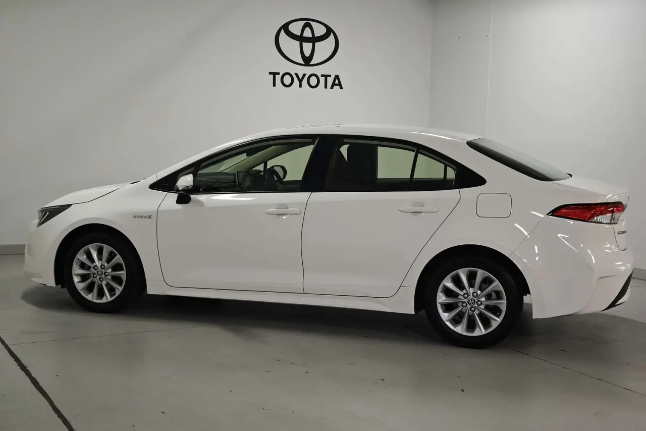 2021 Toyota Corolla Gallery Image 9