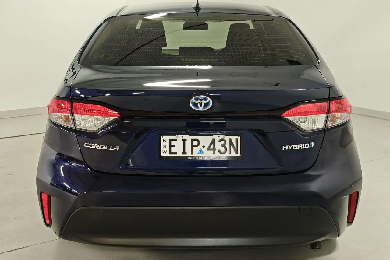 2022 Toyota Corolla Gallery Image 8