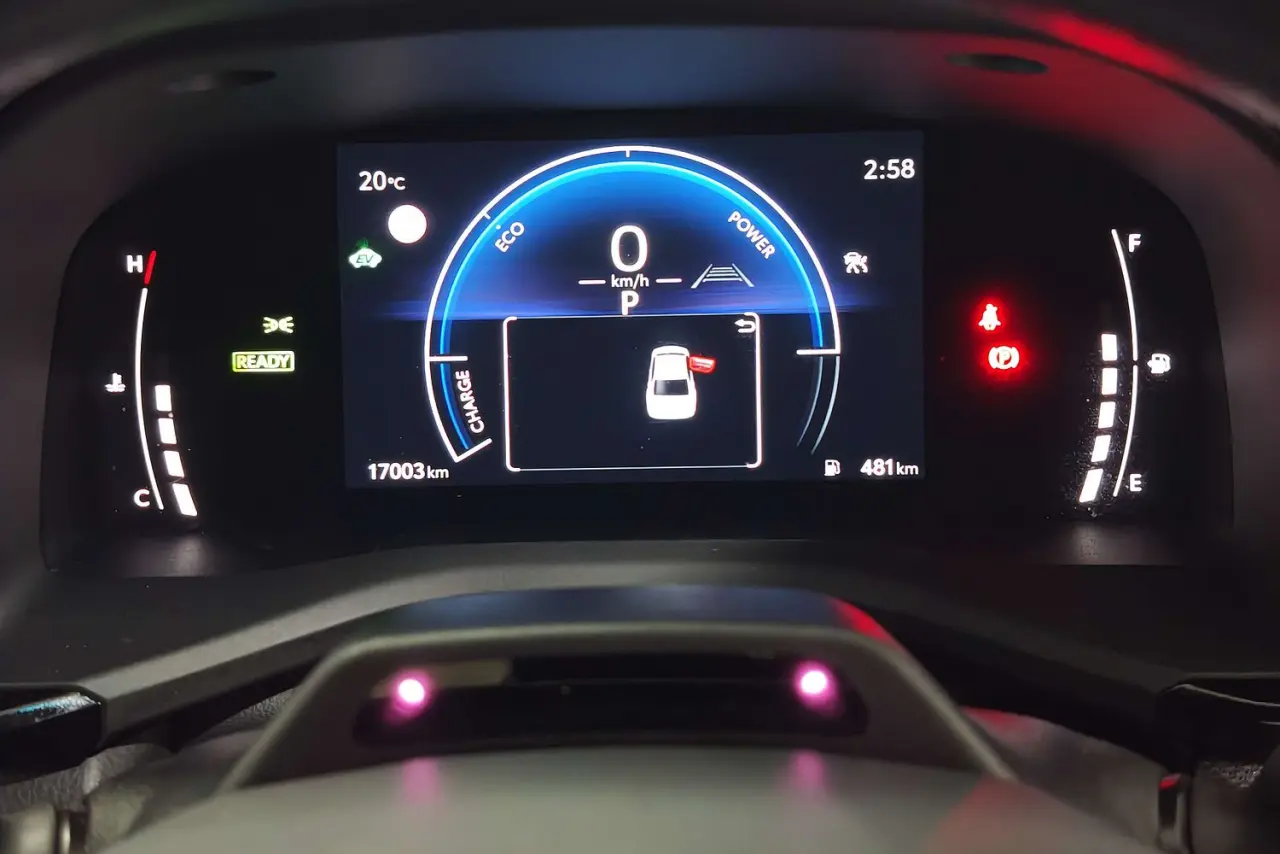 2025 Toyota Camry Gallery Image 17