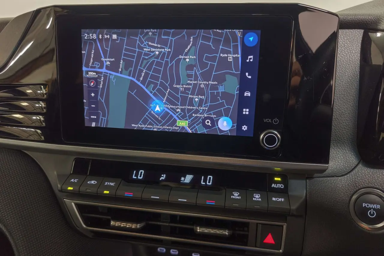 2025 Toyota Camry Gallery Image 18