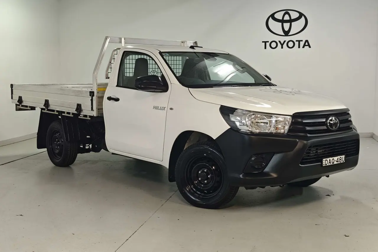 2019 Toyota Hilux Gallery Image 1