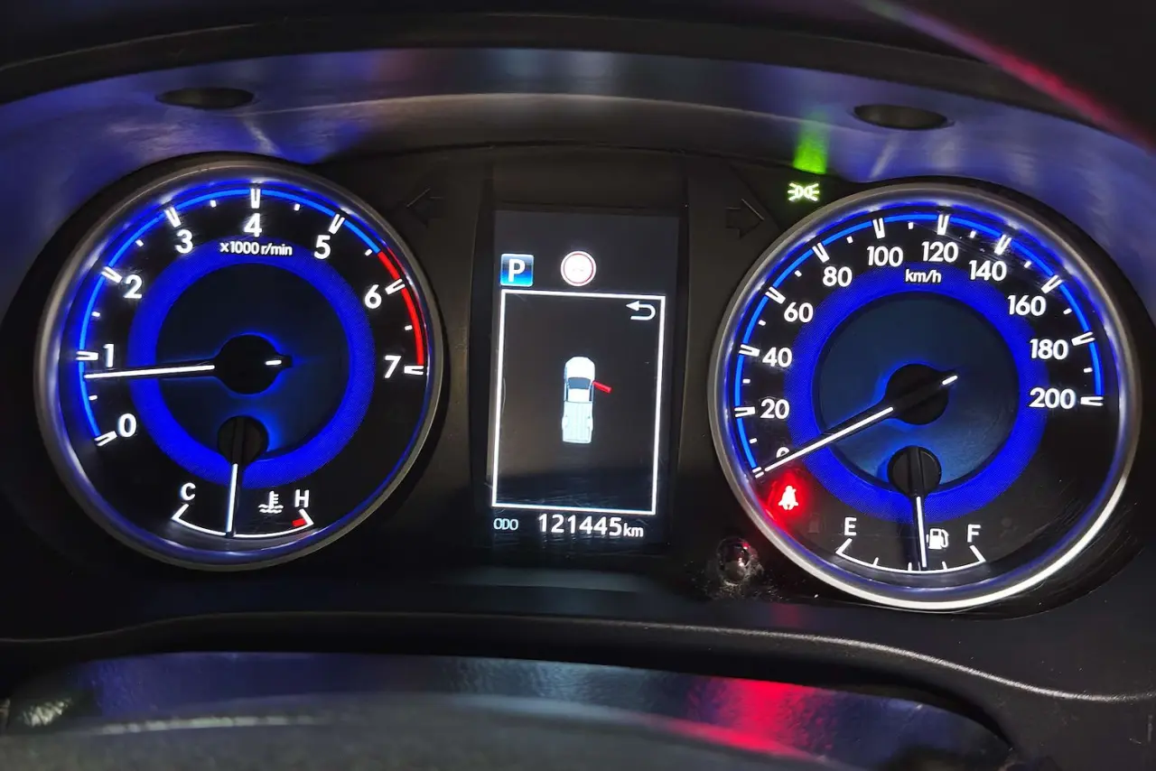 2019 Toyota Hilux Gallery Image 17