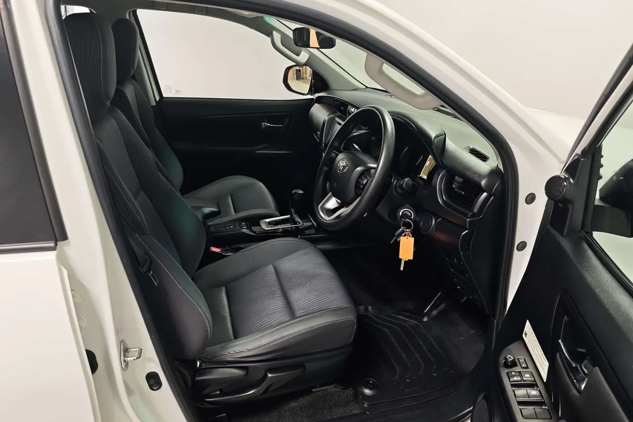 2021 Toyota Fortuner Gallery Image 10