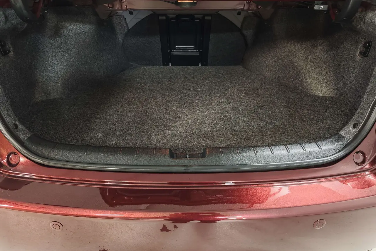 2015 Honda Accord Gallery Image 12