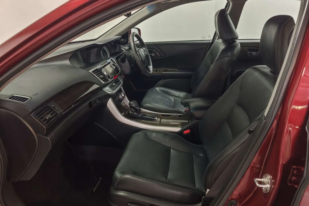 2015 Honda Accord Gallery Image 14