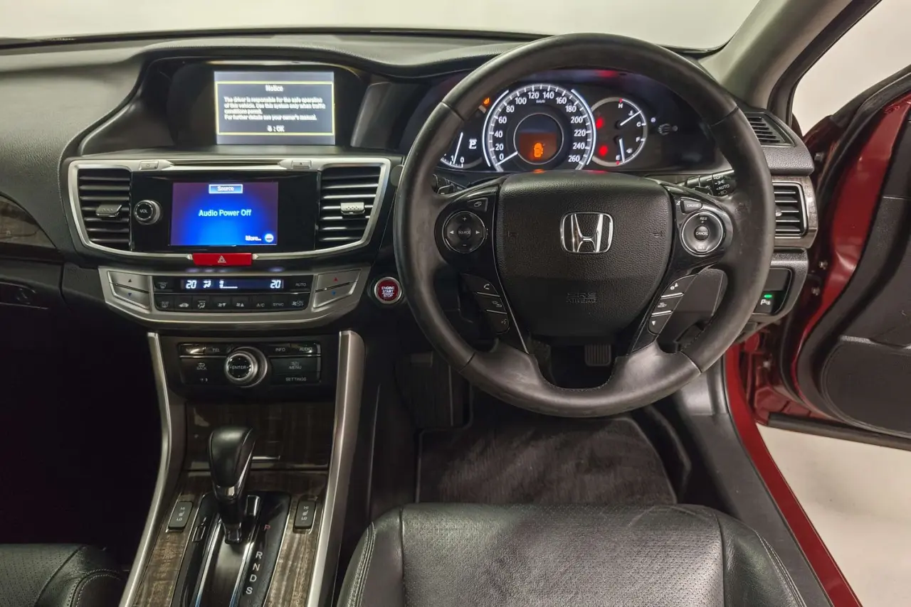 2015 Honda Accord Gallery Image 16