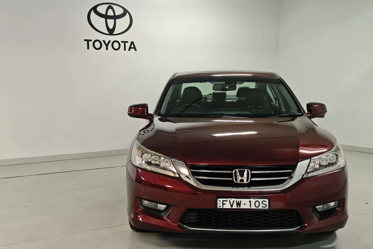 2015 Honda Accord Gallery Image 2