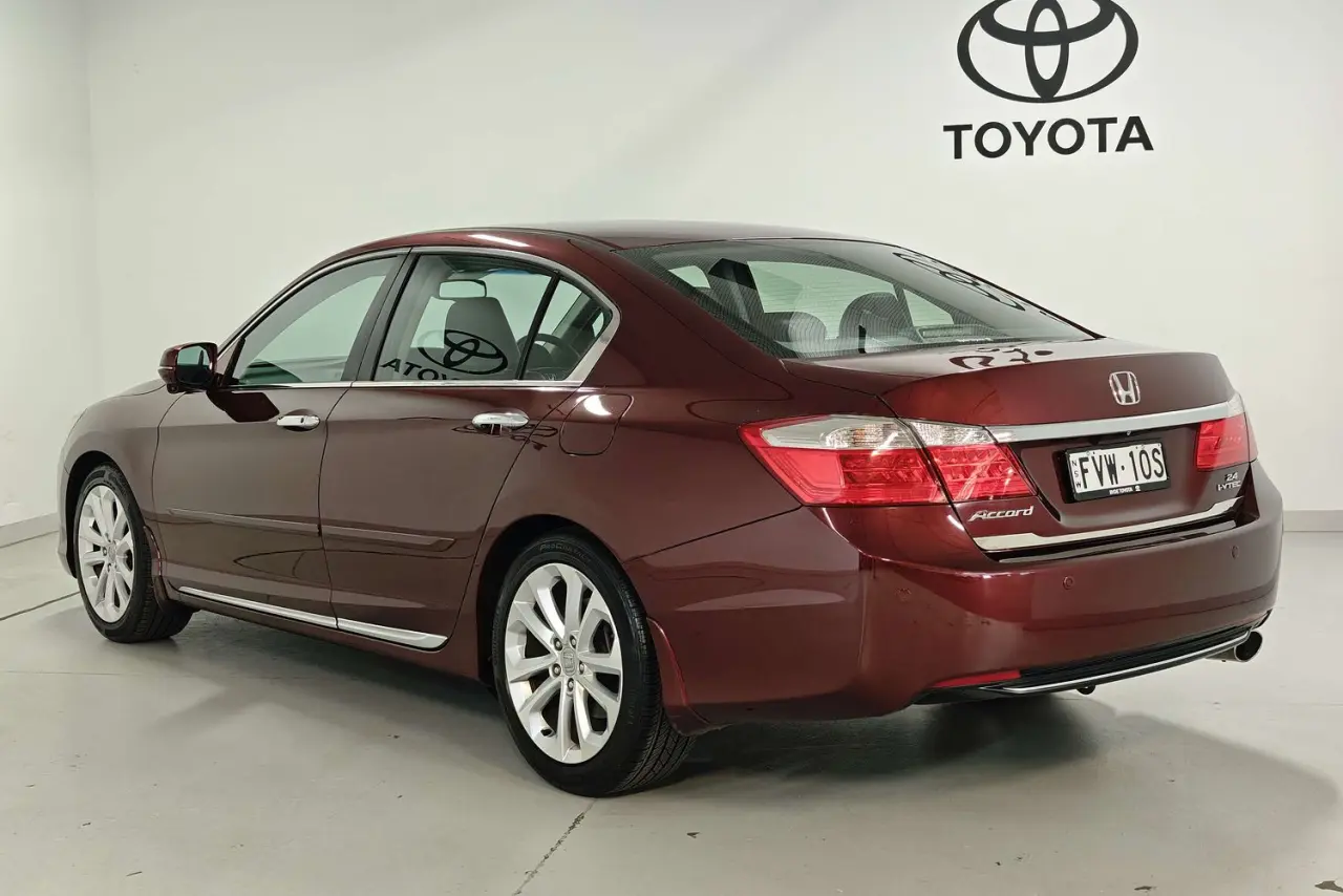 2015 Honda Accord Gallery Image 6