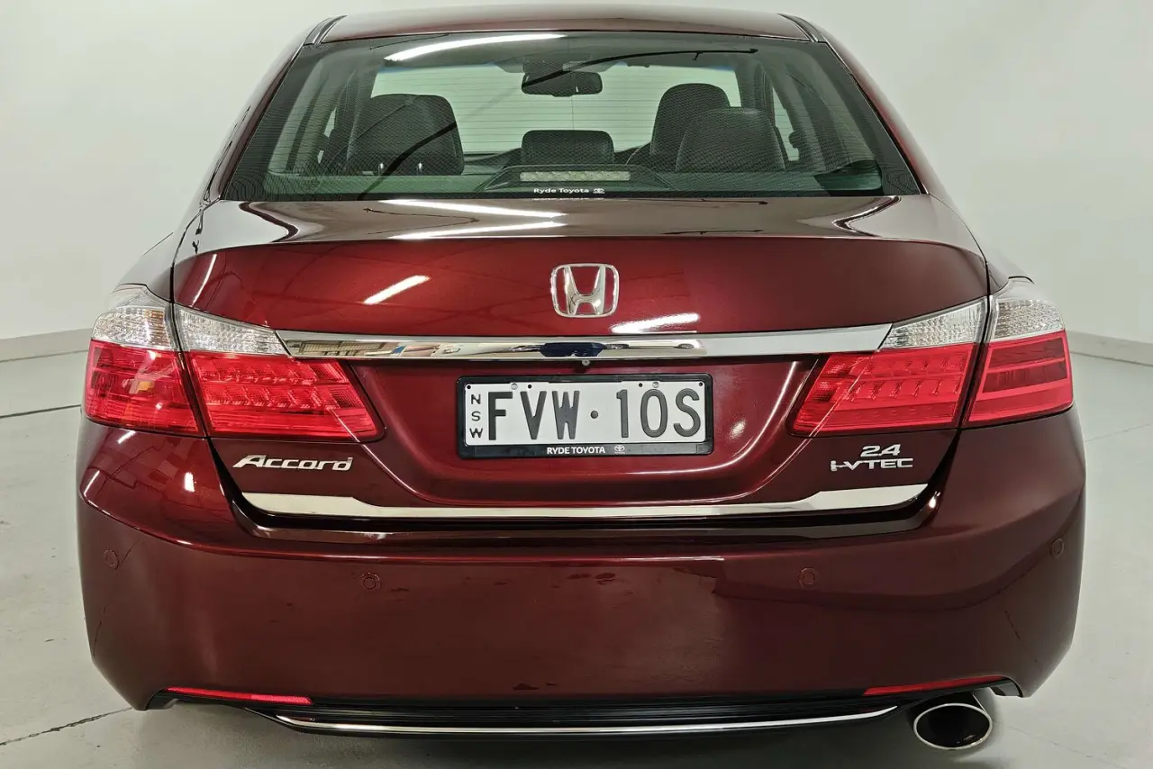 2015 Honda Accord Gallery Image 8