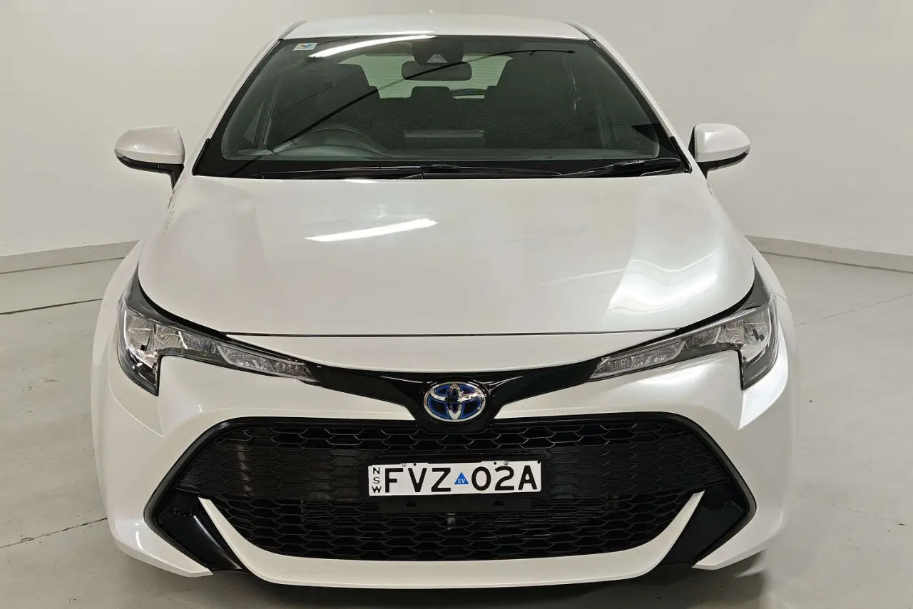 2021 Toyota Corolla Gallery Image 3