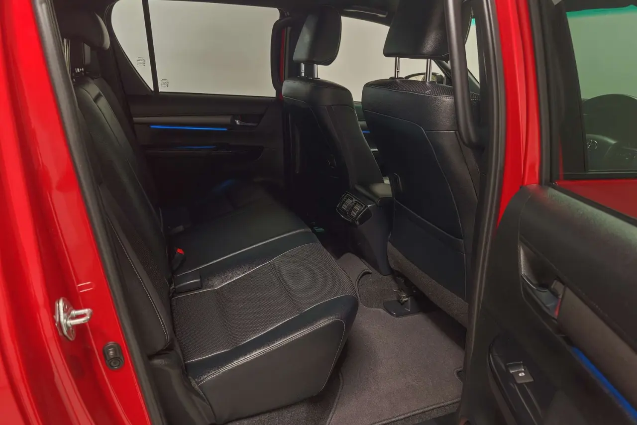 2022 Toyota Hilux Gallery Image 11