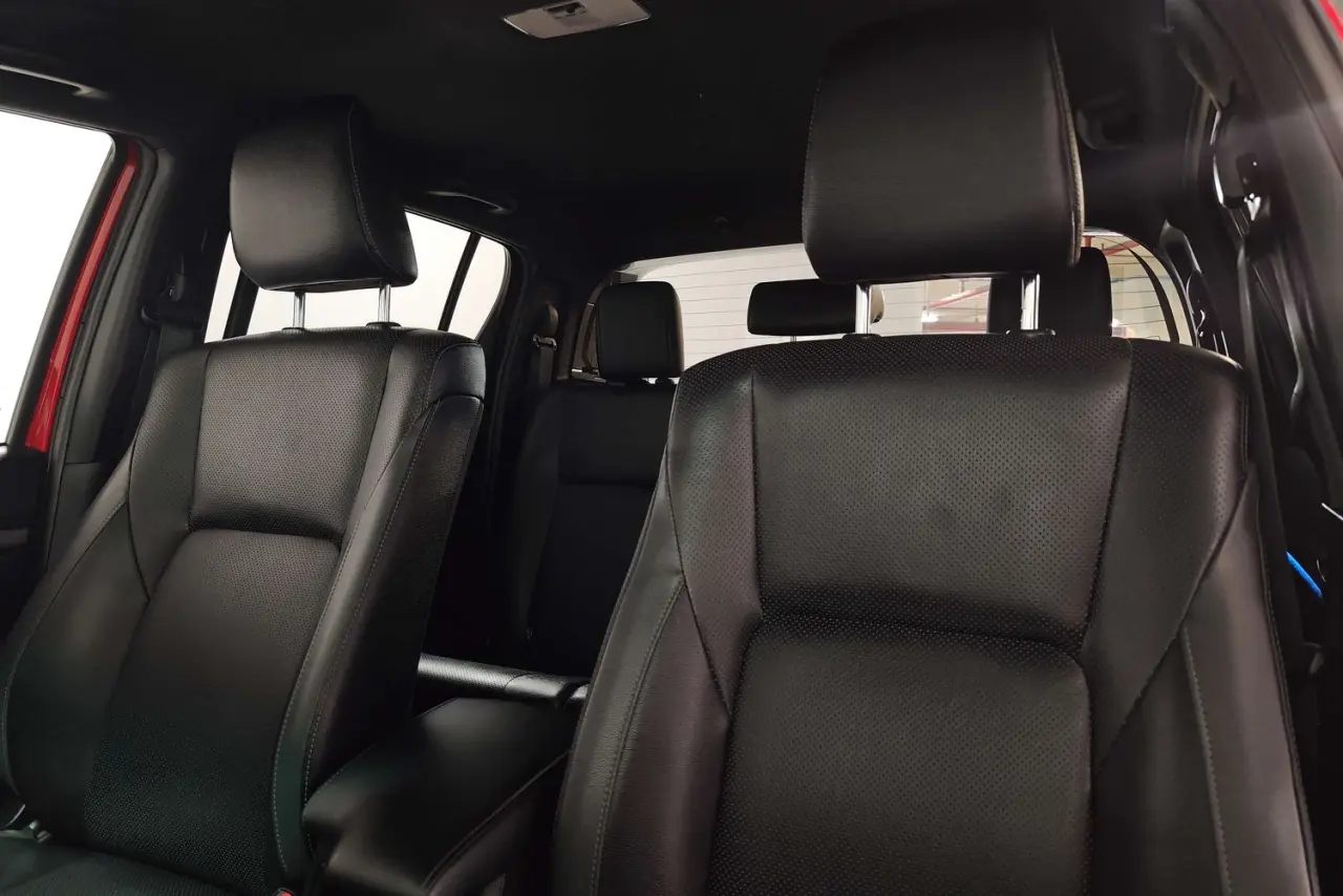 2022 Toyota Hilux Gallery Image 15