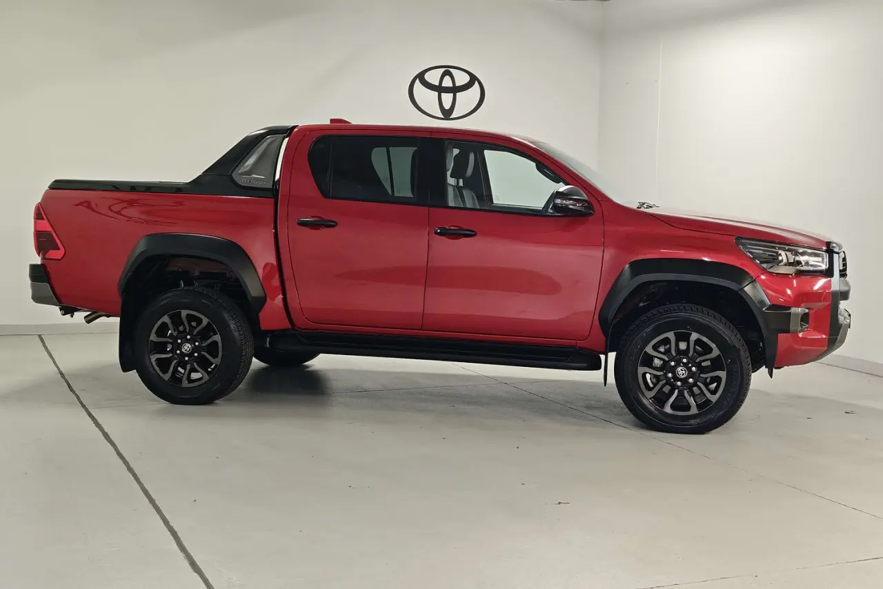 2022 Toyota Hilux Gallery Image 4