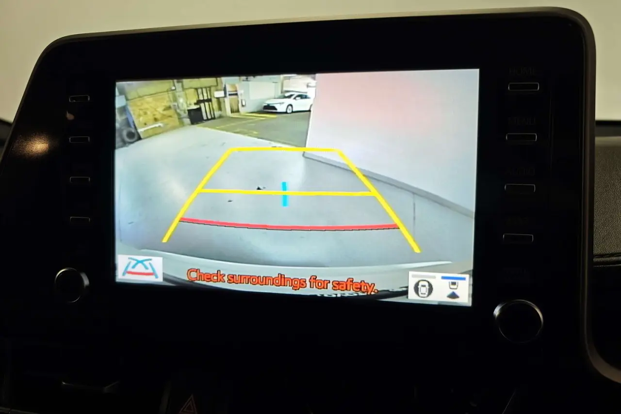 2020 Toyota C-HR Gallery Image 20