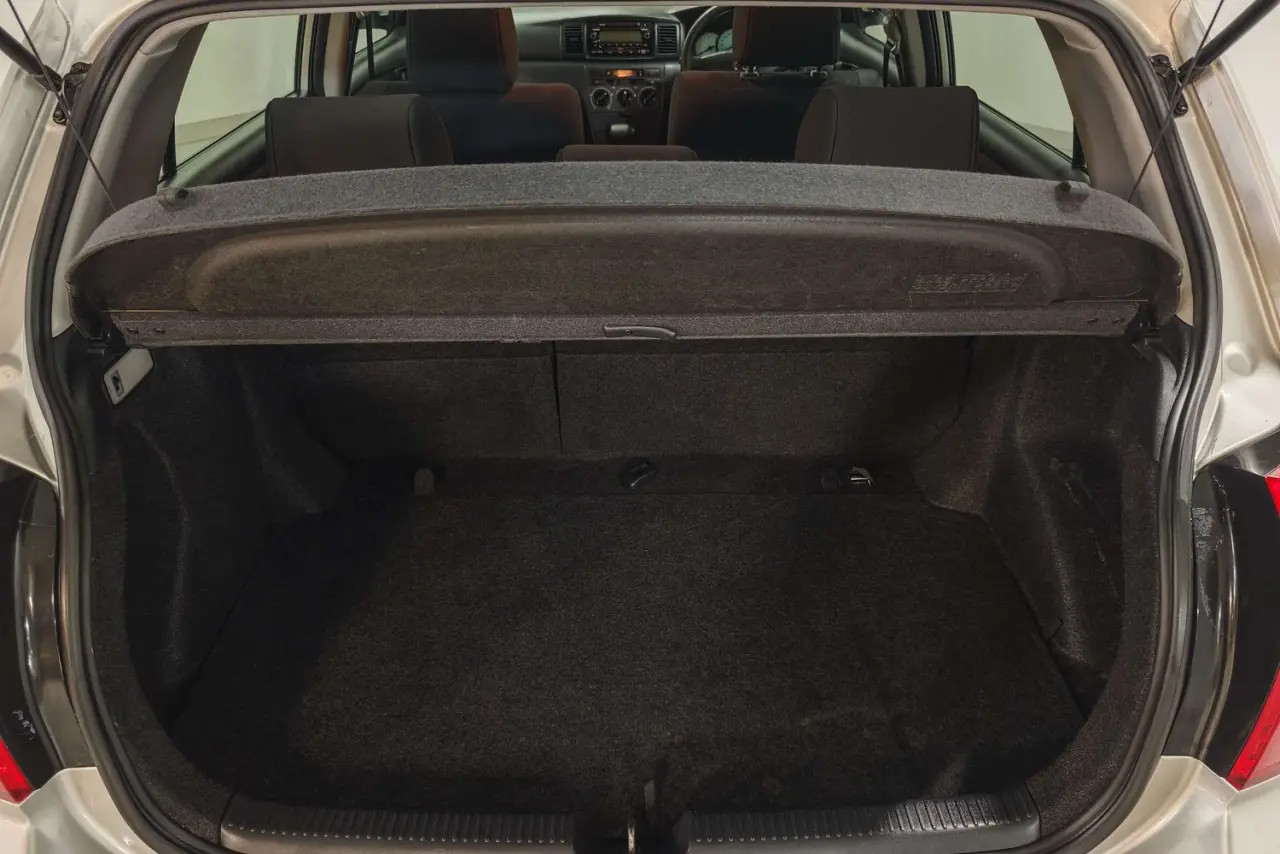 2004 Toyota Corolla Gallery Image 12