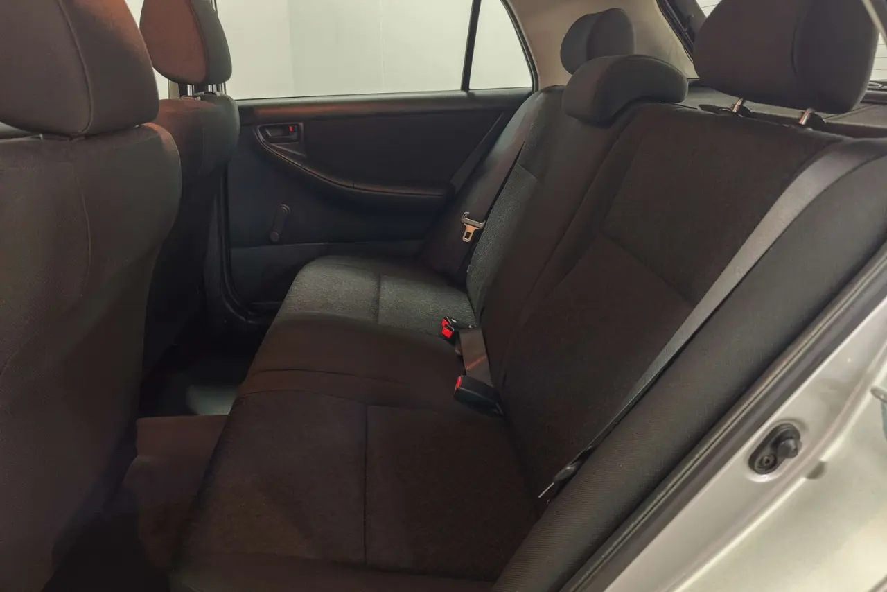 2004 Toyota Corolla Gallery Image 13