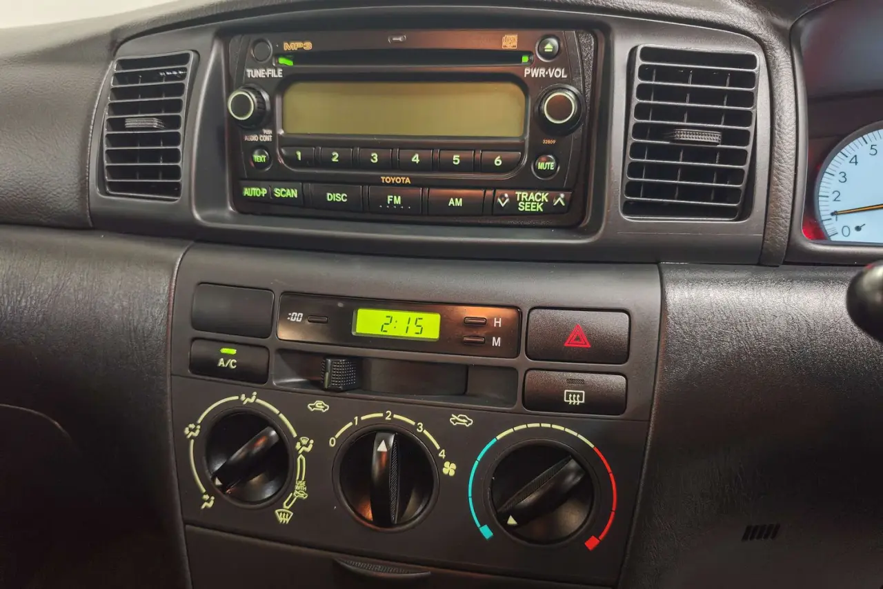 2004 Toyota Corolla Gallery Image 18