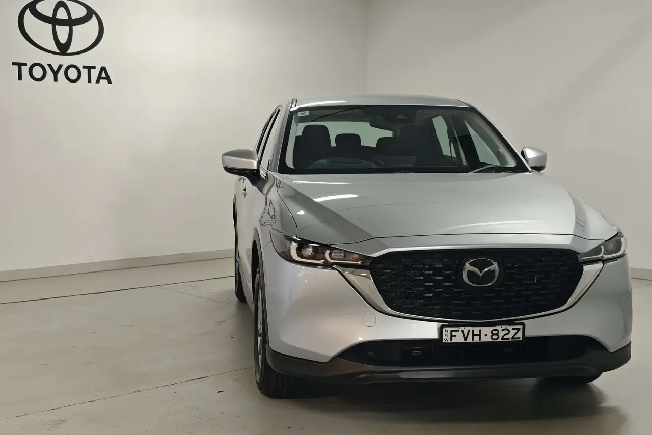 2023 Mazda CX-5 Gallery Image 2