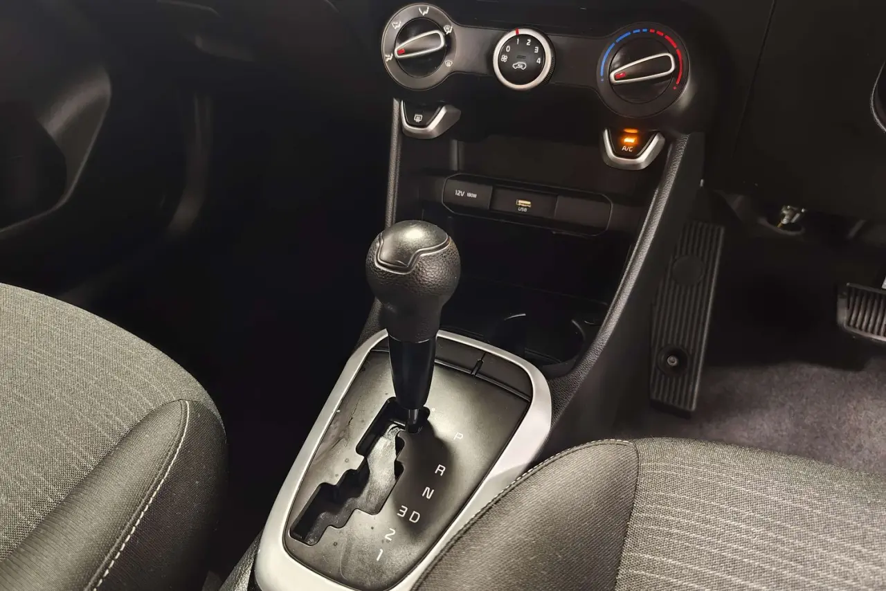 2021 Kia Picanto Gallery Image 19