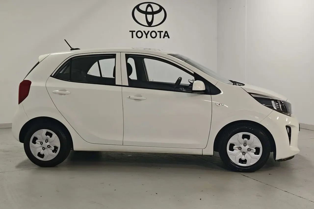 2021 Kia Picanto Gallery Image 4