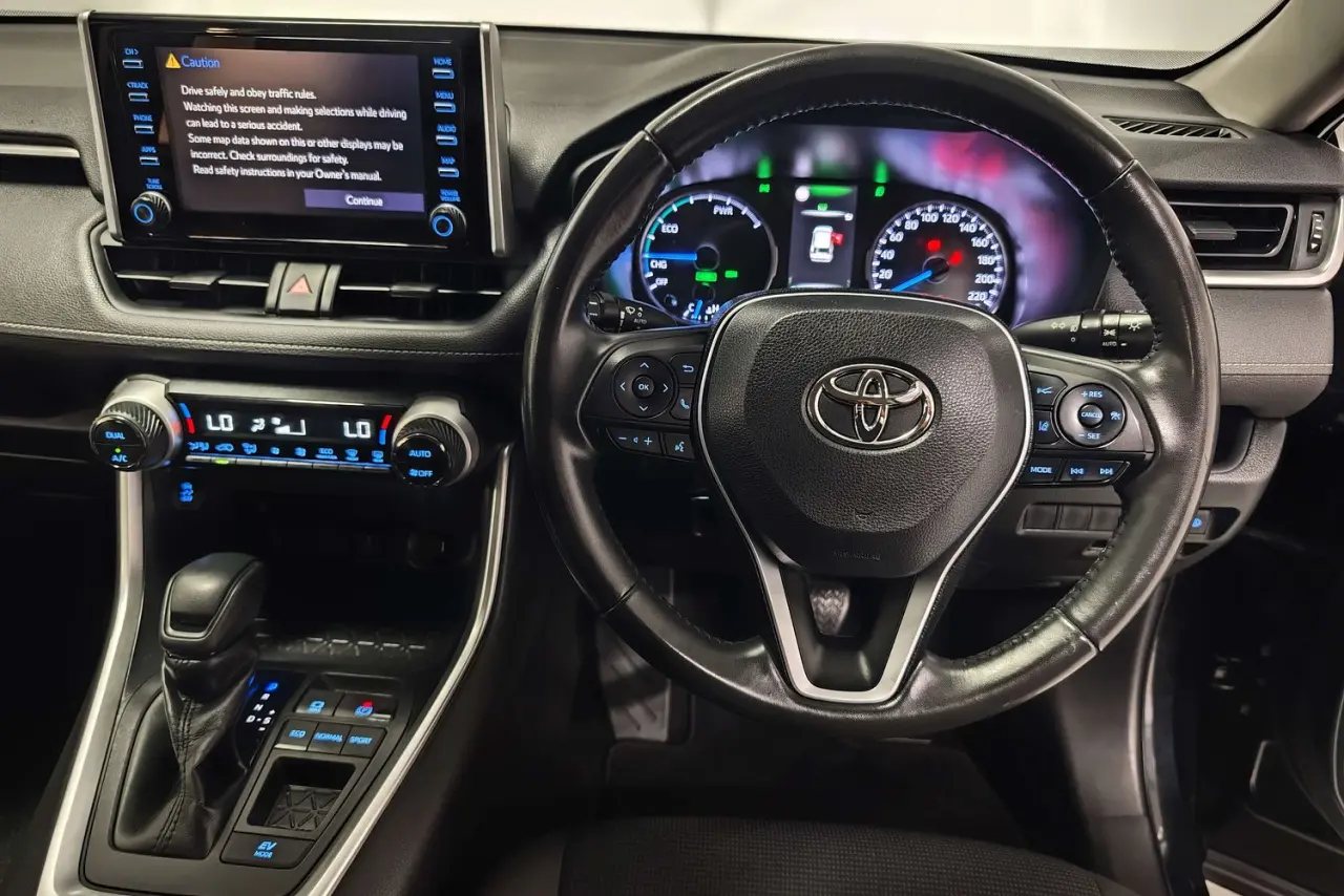 2022 Toyota RAV4 Gallery Image 16