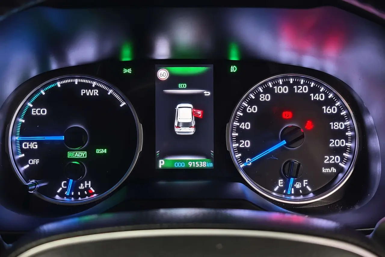 2022 Toyota RAV4 Gallery Image 17