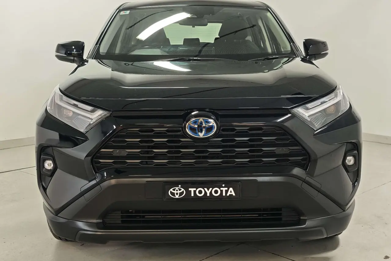 2022 Toyota RAV4 Gallery Image 3