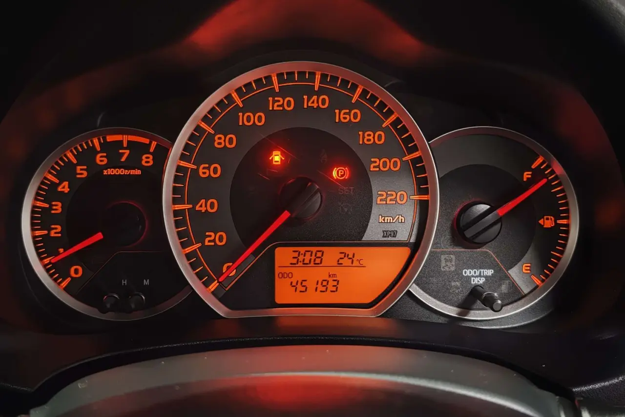 2016 Toyota Yaris Gallery Image 17