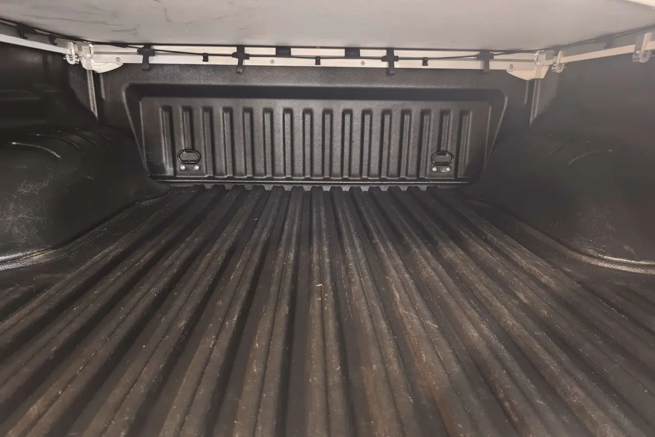 2020 Nissan Navara Gallery Image 12