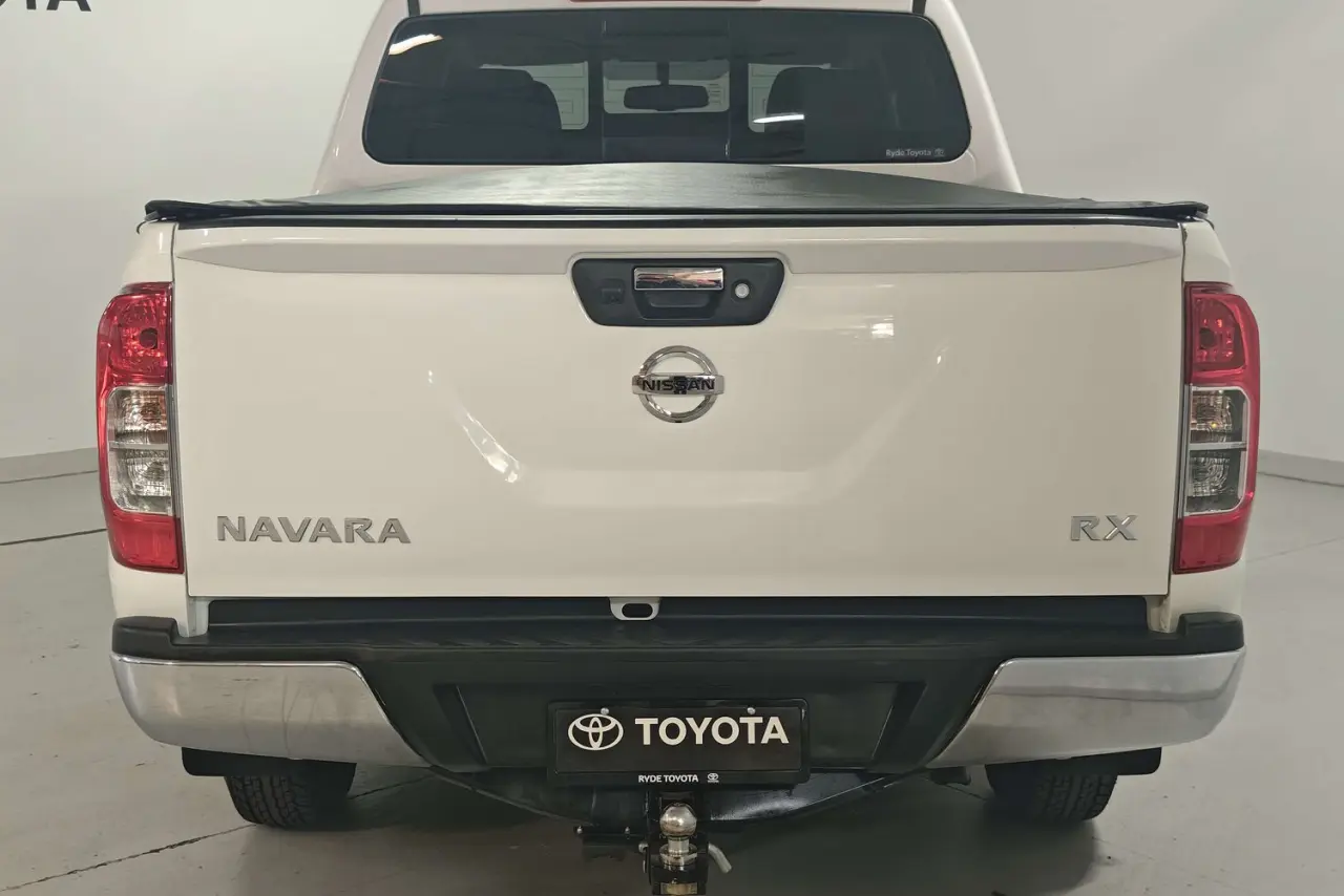 2020 Nissan Navara Gallery Image 8